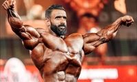 هادی چوپان، تولد کوه عضله هالیوود را تبریک گفت 