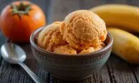 طرز تهیه بستنی ایتالیایی با خرمالو و موز