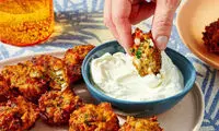 طرز تهیه کتلت گوجه فرنگی؛ غذایی خوشمزه از دل یونان