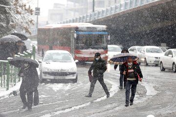 شروع بارش سنگین برف در تهران