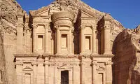 جاذبه‌های پنهان شگفت‌انگیز در بیابان‌های جهان