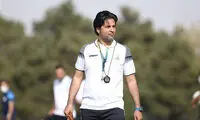 حمله پیشکسوت استقلال به بازیکنان آبی‌پوش