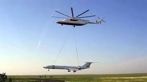  جابه‌جا کردن هواپیمای توپولوف با هلیکوپتر