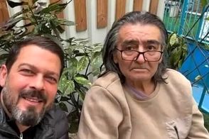 رضا رویگری در پشت‌صحنه «یوزپلنگ» در کنار جمشید هاشم‌پور