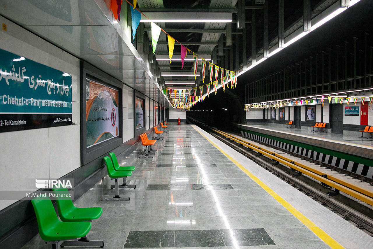 اقدام به خودکشی یک زن در متروی کرج 