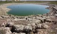 سراب نیلوفر به‌طور کامل خشک شد