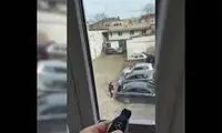 تصاویری از شوخی عجیب مرد جوان با همسرش