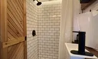  تبدیل اتوبوس دو طبقه متروکه به خانه اجاره‌ای!