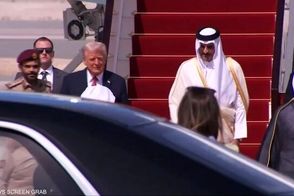تصاویر استقبال امیر قطر از ترامپ در دوحه
