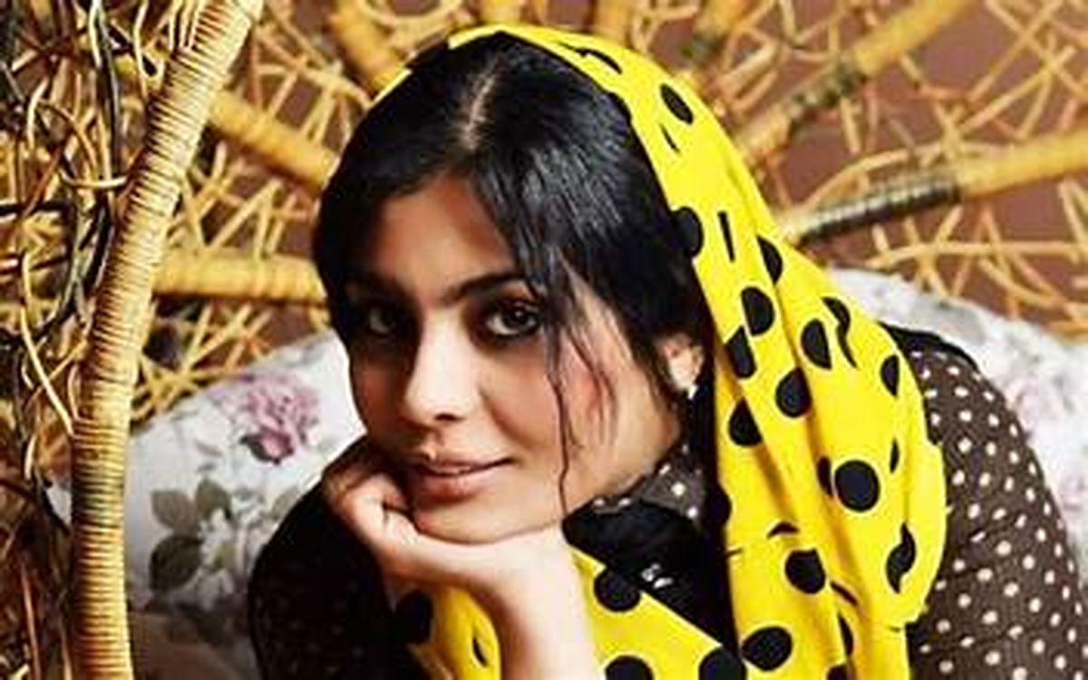 سلفی آینهای و جدید صحرا اسدالهی