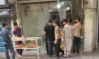 برگه روی شیشه یک نانوایی خطاب به افغان‌ها!