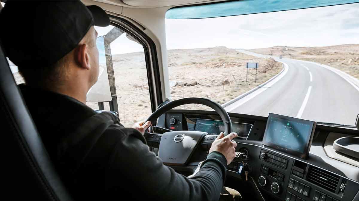 ویدئو دیدنی از ابتکار راننده تاکسی خوش‌ذوق سبزواری