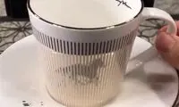 تصاویری جالب از یک فنجان و نعلبکی جادویی