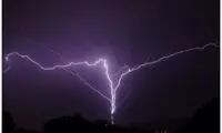 دختر ۴ساله خوزستانی قربانی صاعقه شد