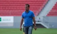مربی خارجی پرسپولیس و همسرش در بازار بزرگ تهران 