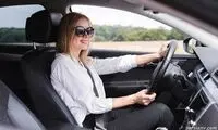 مهارت شگفت‌انگیز یک راننده زن در پارک تریلی