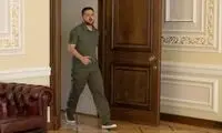 کفش پلنگی خانم سیاستمدار در محل کار!