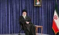 عکسی از پوشش میرسلیم در دیدار با رهبر انقلاب
