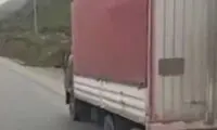 لحظه‌ وحشتناک از بریدن ترمز یک کامیون 
