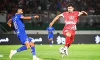 یاغی پرسپولیسی‌ها، نزدیک به درب‌های خروج