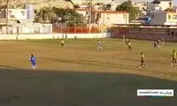 مشت سنگین بازیکن استقلال به صورت داور به خاطر یک پنالتی