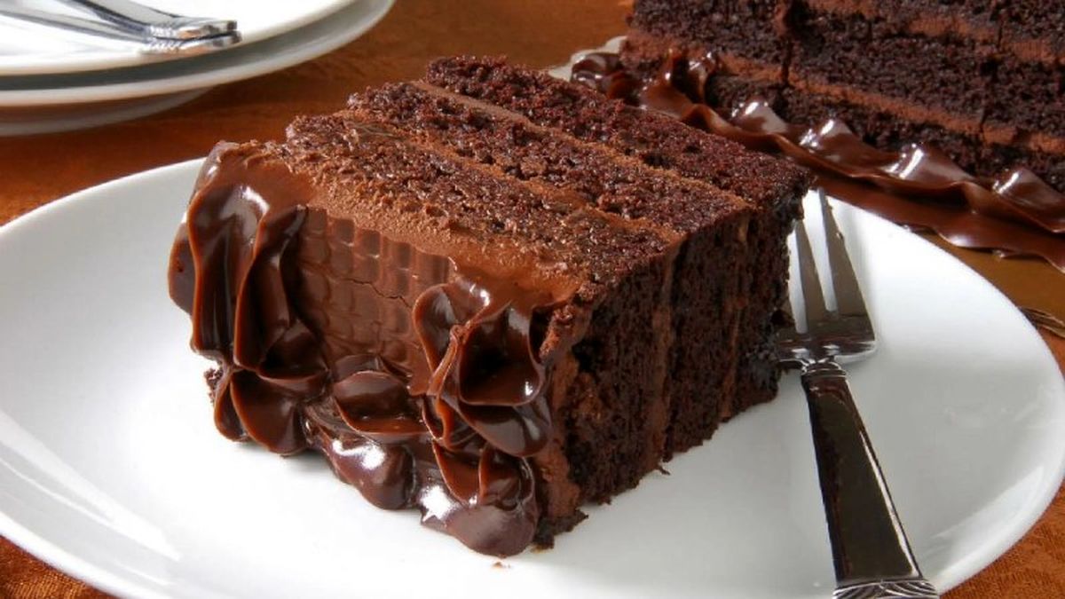   طرز تهیه کیک خیس شکلاتی با یک ترفند خاص 
