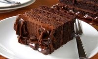طرز تهیه کیک خیس شکلاتی با یک ترفند خاص