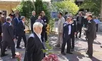 تصاویری از احمدی‌نژاد در ستاد انتخابات کشور