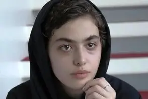 تصویر ریحانه پارسا در خانه‌اش و یک ماه پیش از ترک ایران