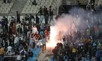 نکونام در اتاقش به دو هوادار خاص چه گفت؟