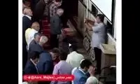 وقتی حواشی آقای نماینده، نماز جمعه را به‌هم ریخت