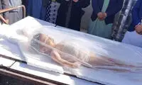 عکس عجیبی که امروز در روزنامه‌ها منتشر شد
