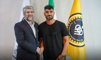 دومین استقلالی با سپاهان تمدید کرد