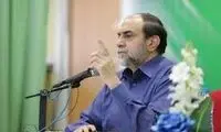 حمله چهره معروف به سلبریتی‌ها: آدم باشید!