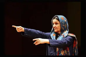 استایل رنگی و شاد گلاب آدینه در قزوین