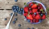 فواید فوق‌العاده خوردن توت برای بدن