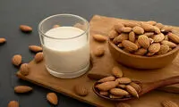 فواید شیر بادام برای سلامتی (و نحوه تهیه آن)