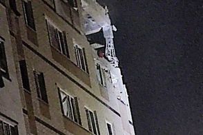  تصویر تخریب یک ساختمان مسکونی در شهرک زمزم تهران 