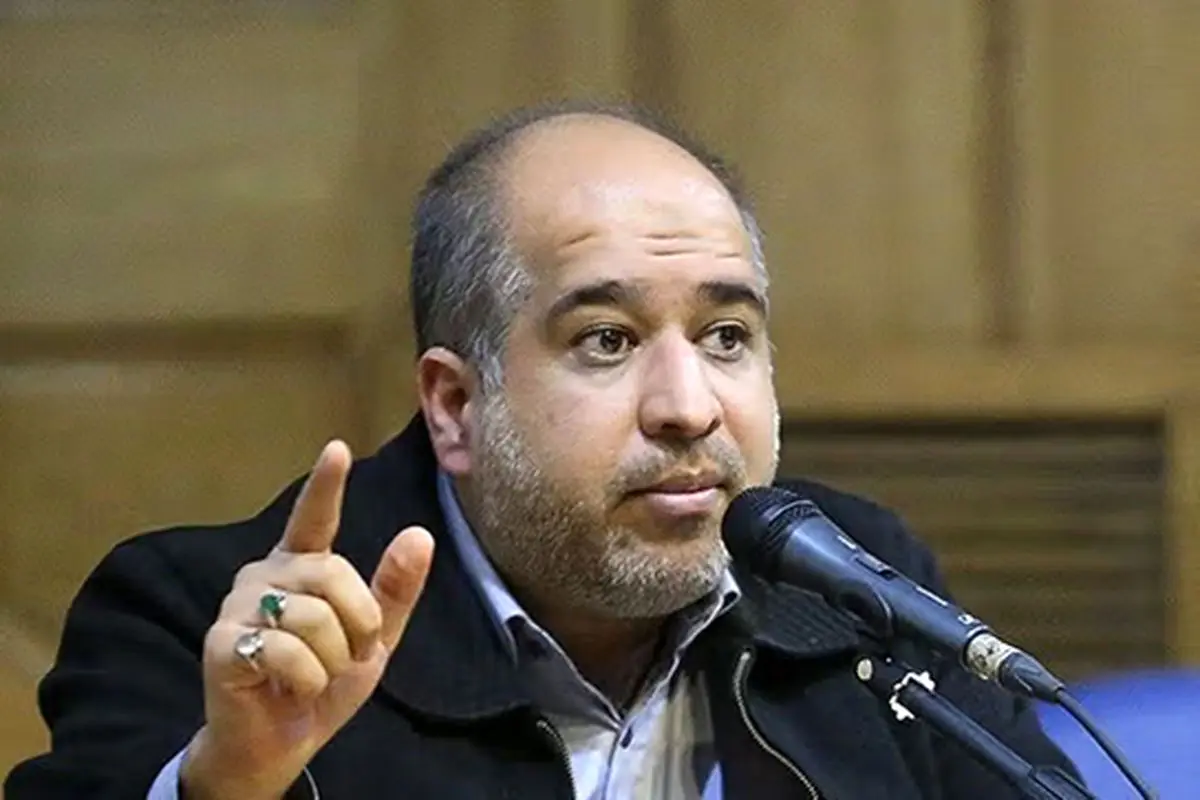 خضریان: باز کردن تنگه هرمز آغاز اتفاقات بدِ بعدی می‌شود