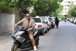 بوسه یک پرسپولیسی بر گونه ساپینتو: استقلال با تو قهرمان می‌شود