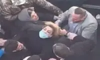 می‌خواهید جامعه چنین «رفتار وحشیانه‌ای» را ببیند و «عصبانی» نشود؟