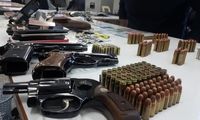 کشف اسلحه و مهمات در یک آرایشگاه توسط سپاه