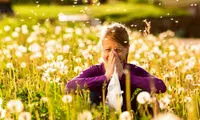 راهکاری برای کاهش عطسه و خارش گلو در فصل بهار