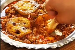 غذای خوشمزه با گوشت و بادمجان که هر بار دلتان را می‌برد