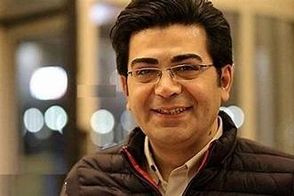 روایت فرزاد حسنی از مجری خانمی که بعد از مهاجرت کشف حجاب کرد