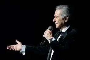 خواننده محبوب ایرانی به خاک سپرده شد