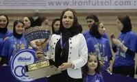 سرمربی استقلال تمام قد پشت علی دایی ایستاد