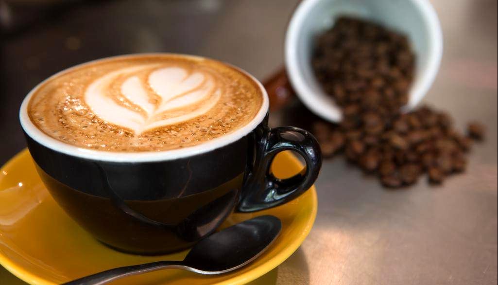 راهکار ساده برای خوشمزه‌تر کردن قهوه!