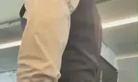 ببینید: مشت مسافر به مهماندار هواپیما!