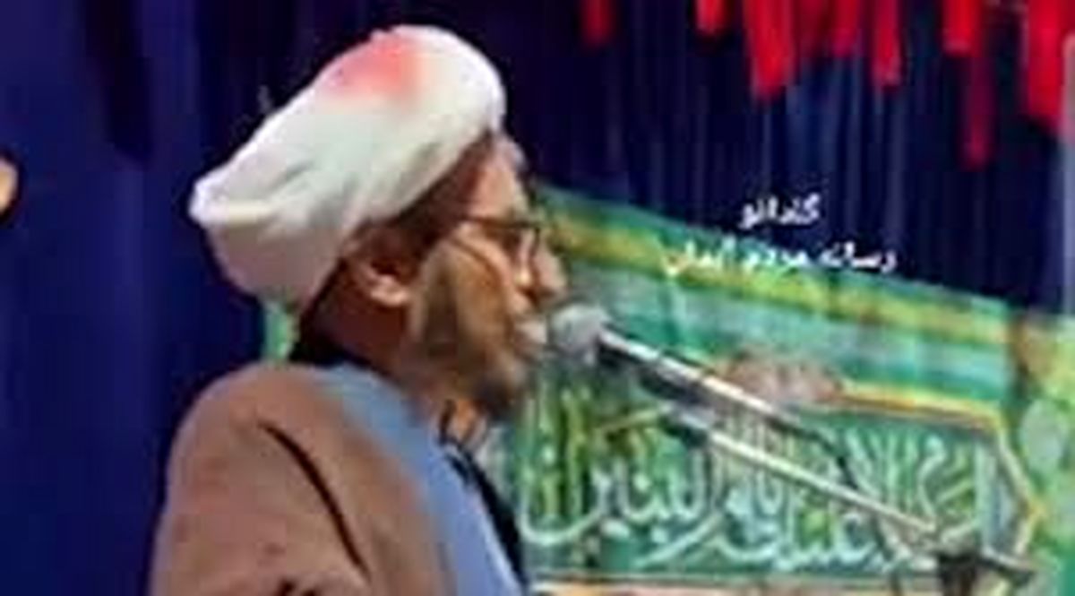 یک امام جمعه: هرکس به رهبری اظهار تنفر کند حرامزاده است